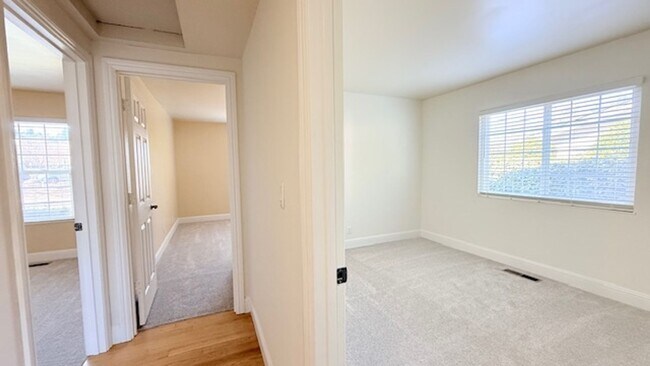 Building Photo - Charming and Move-in Ready, 4BD/2BA, Single-Story Home in Twin Creeks South Estates, San Ramon- A...