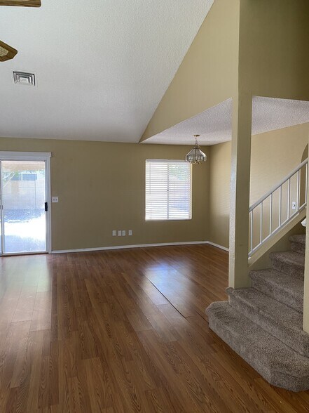 Building Photo - 5061 W Chicago Cir S