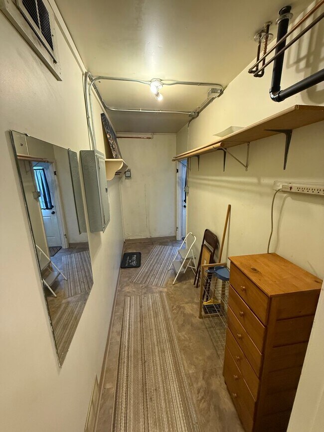 Building Photo - 1411 3rd Ave