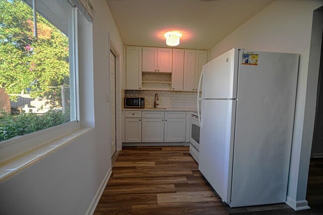 Building Photo - 1502 N J St