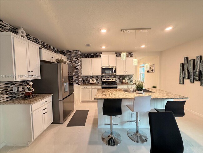 Building Photo - 12422 Rimini Wy