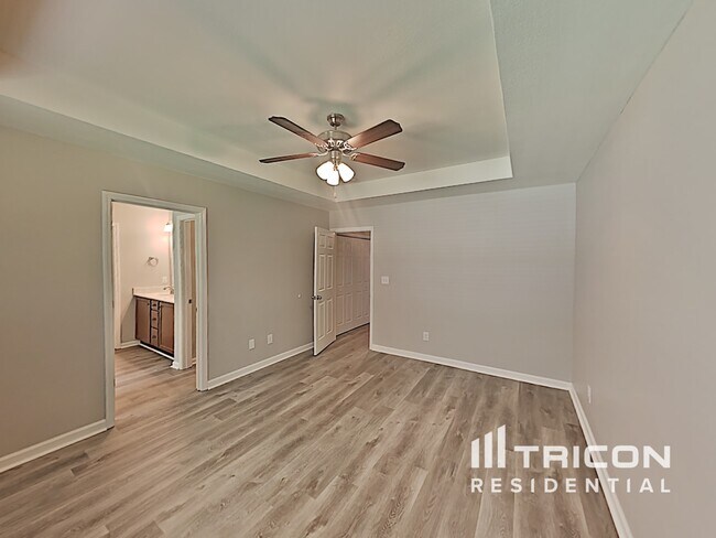Building Photo - 586 Cameo Ct