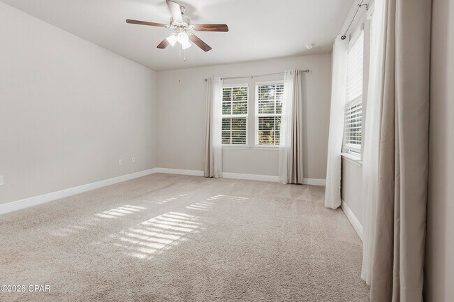 Building Photo - 118 Enchantment Falls Ln