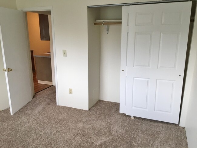 Building Photo - 3861 Brown Ave