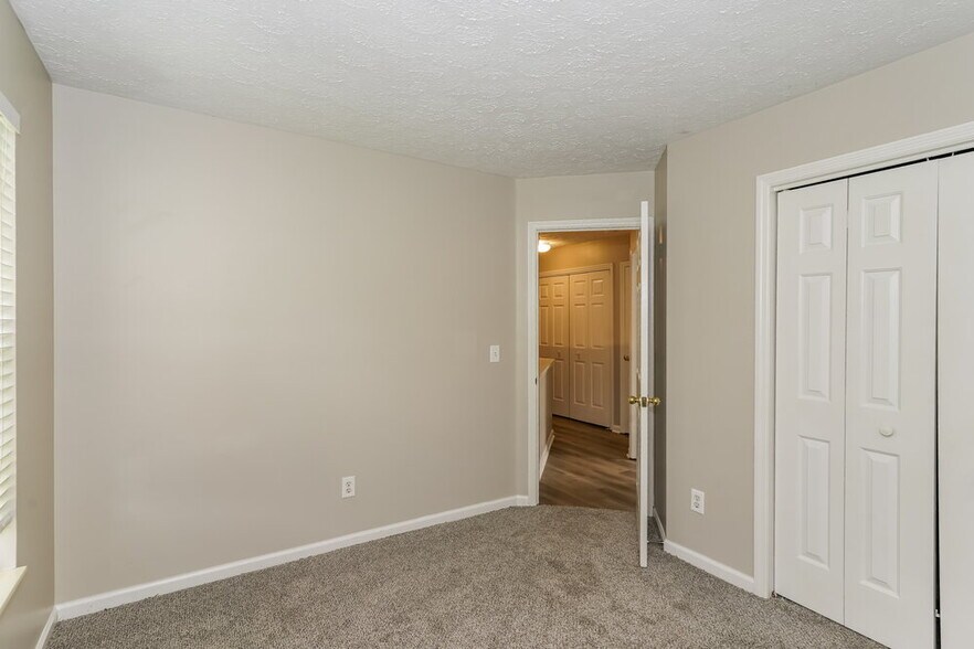 Building Photo - 5120 Pebble Creek Dr