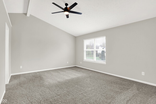 Building Photo - 5761 Cantigny Way S