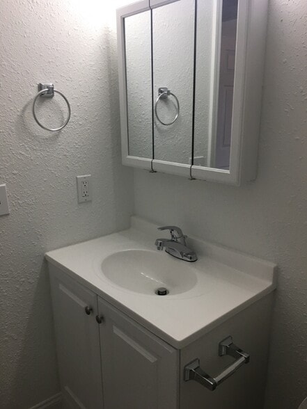 Building Photo - 1415 29th St