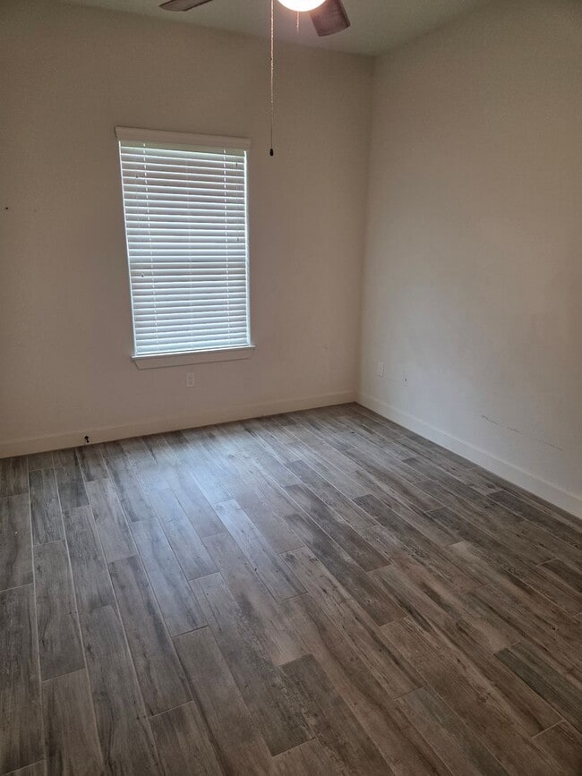 Building Photo - BEAUTIFUL HOME IN GREAT LOCATION!