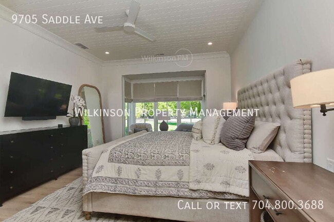 Building Photo - 9705 Saddle Ave