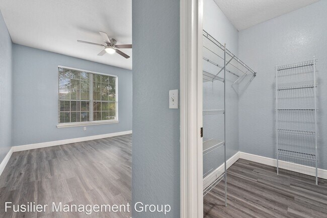 Building Photo - 2 br, 2 bath House - 3349 S Kirkman Rd. # ...