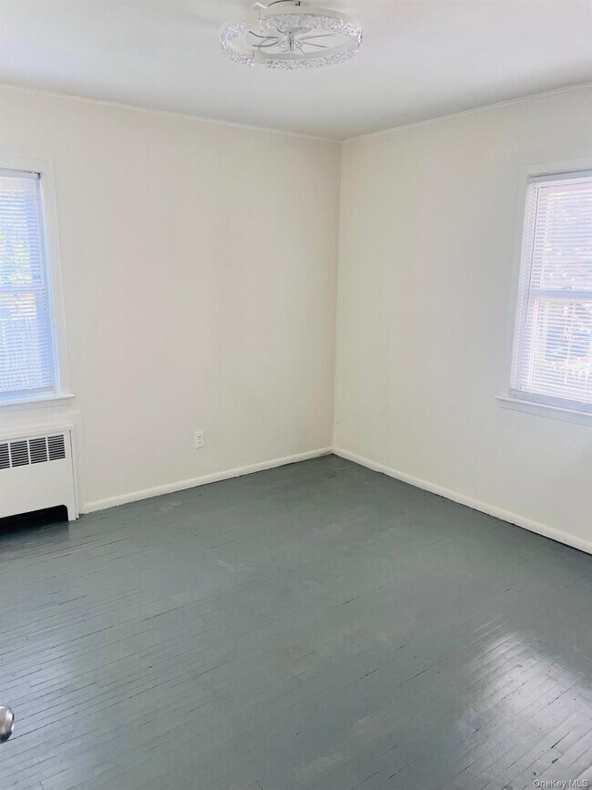 Building Photo - 25-40 Far Rockaway Blvd