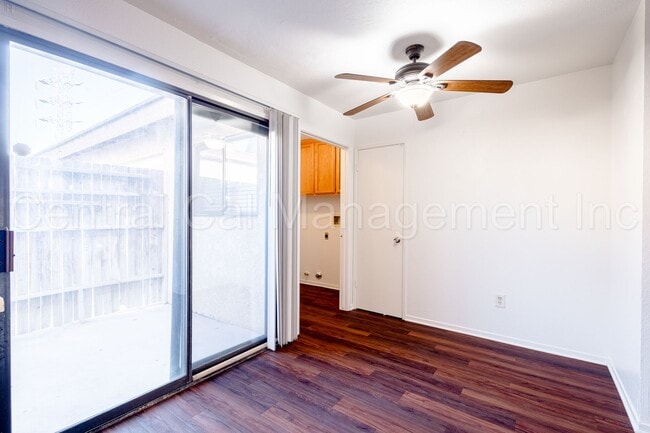 Building Photo - 8400 Laborough Dr