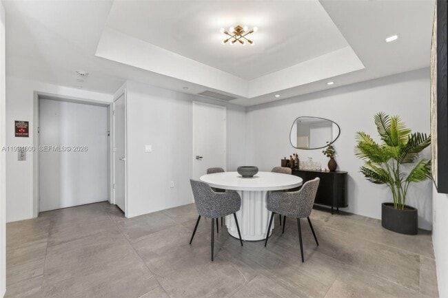 Building Photo - 1010 Brickell Ave