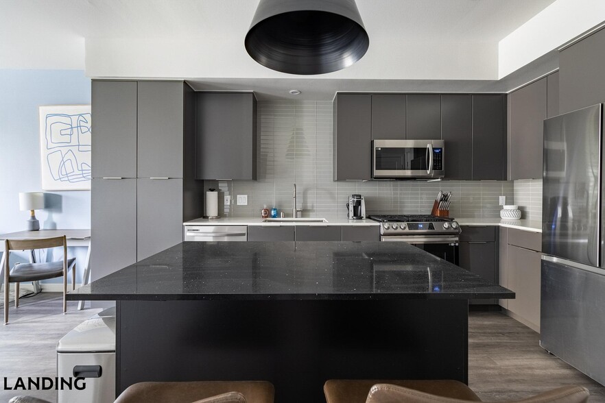 Building Photo - 2060 Experience Ave