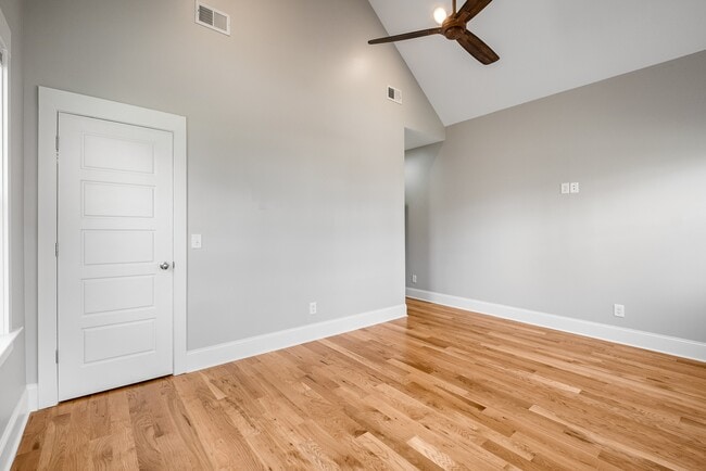 Building Photo - 4604A Michigan Ave