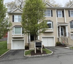 Building Photo - 15 Scuppo Rd