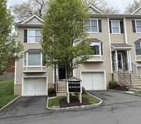 Building Photo - 15 Scuppo Rd