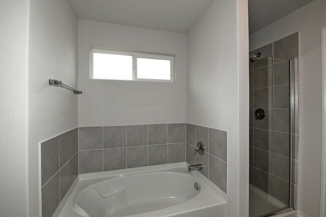 Building Photo - 13035 Minuet Sway