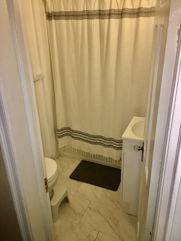 Building Photo - 5424 Reeds Rd