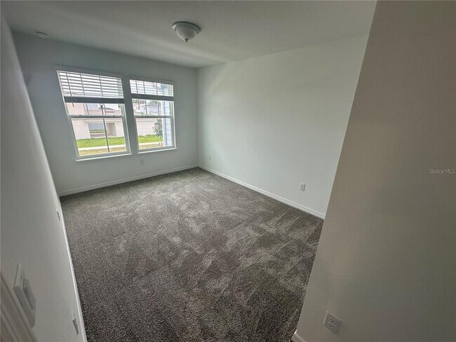 Building Photo - 4620 ORCHARD VIEW Aly