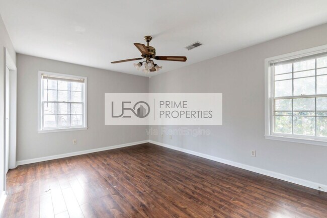 Building Photo - 2816 Deerwood Trail