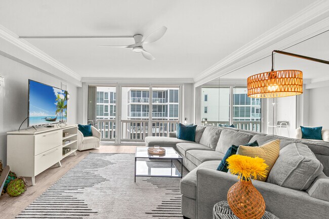 Building Photo - 3570 S Ocean Blvd