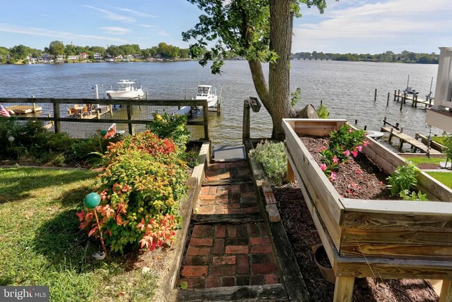 Building Photo - Stunning Waterfront 3bd/2.5ba in Glen Burnie with Deep-water Boat Dock, CAC, Renovated and more!