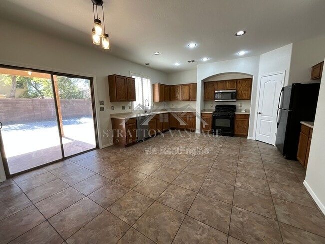 Building Photo - 16129 W Hilton Ave