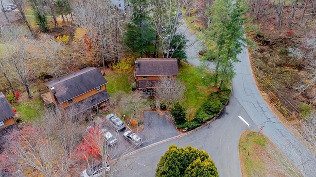 Building Photo - 112 Wickham Square