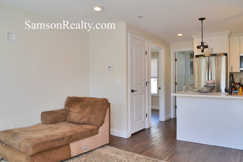 Building Photo - 29 E Transit St