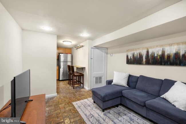 Building Photo - 234 Bainbridge St