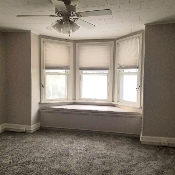 Building Photo - 604 Hummel Ave