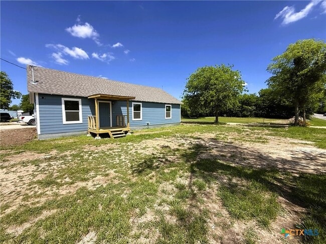 Building Photo - 1851 Connell St