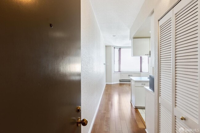 Building Photo - 201 Harrison St