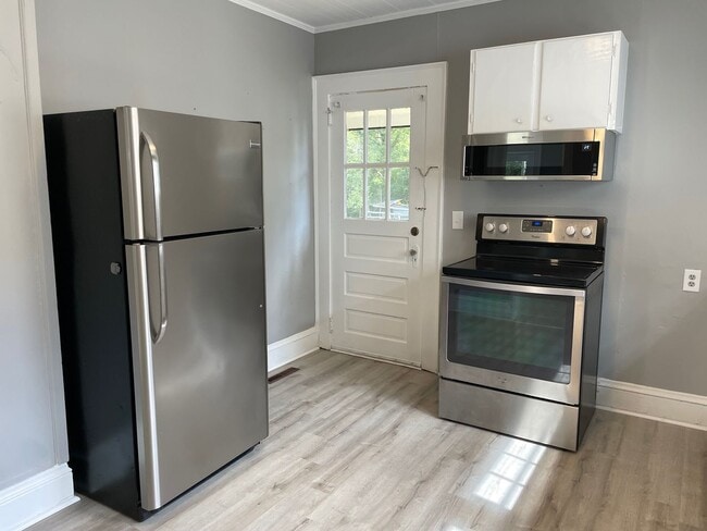 Building Photo - 3 BED, 1 BATH HOME IN ASHEBORO