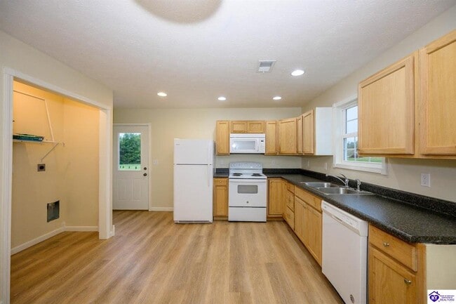 Building Photo - 2778 Rineyville-Big Springs Rd