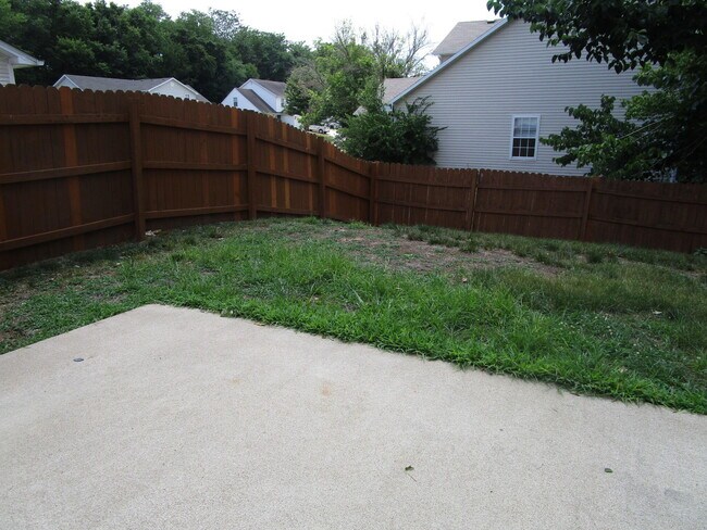 Building Photo - 5013 Roscoe Rdg