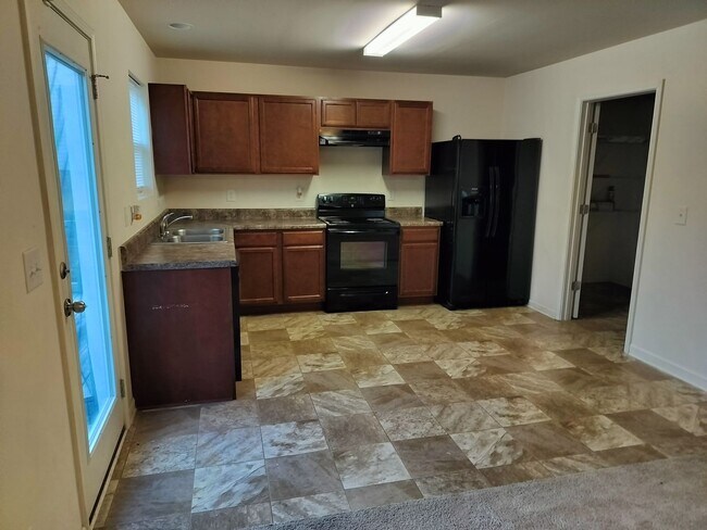 Building Photo - Space and Value