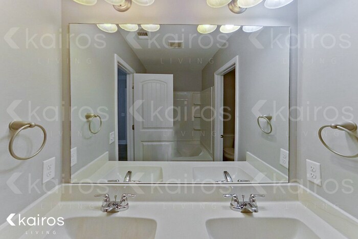 Building Photo - 815 Ferguson Ln