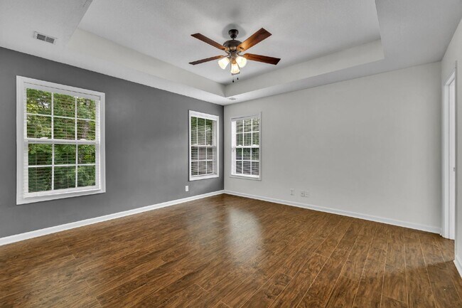 Building Photo - 2701 Hidden Ridge Ct
