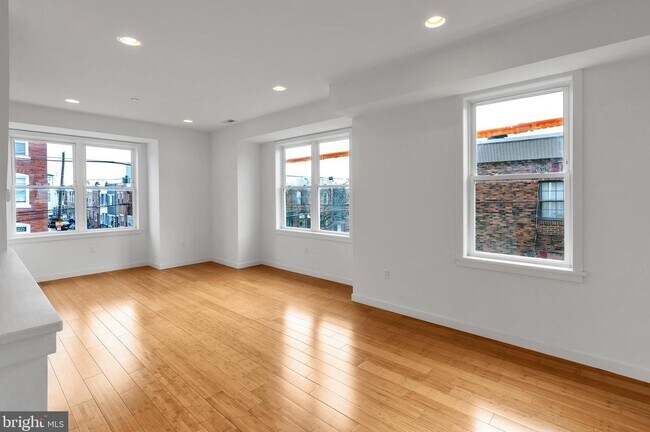 Building Photo - 2126 S 4th St