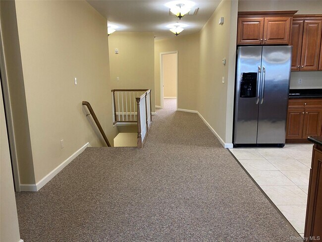 Building Photo - 11 Nicole Ct