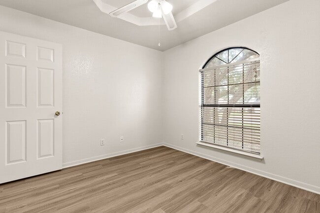 Building Photo - 4707 Browning Dr