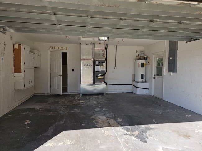 Building Photo - Welcome Home