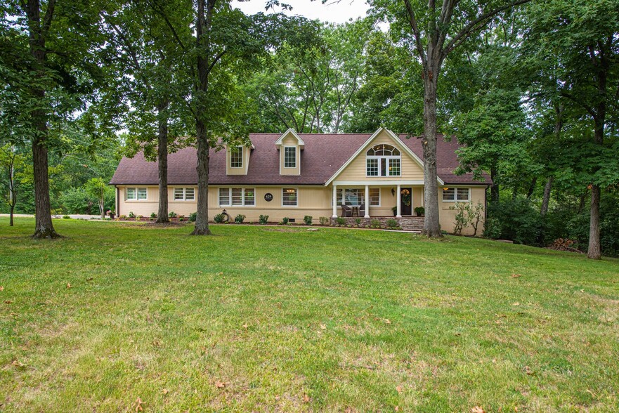 Primary Photo - 629 Brook Hollow Rd