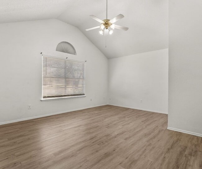 Building Photo - 1727 Ramada Dr