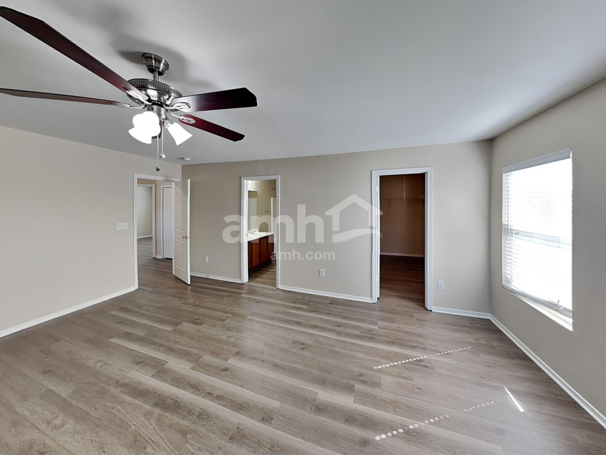 Building Photo - 5118 Valcourt Rd