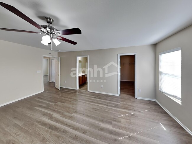 Building Photo - 5118 Valcourt Rd