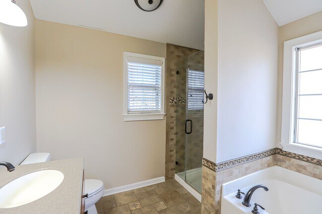 Building Photo - 3 Bedroom 2.5 Bath home in Martinez