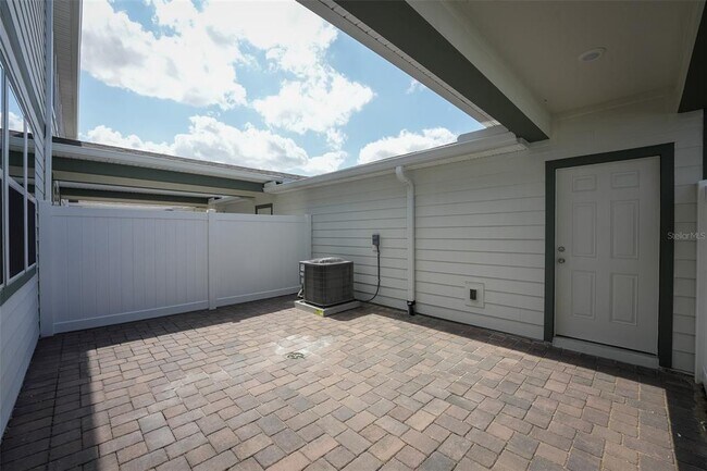 Building Photo - 4565 ORCHARD VIEW Aly